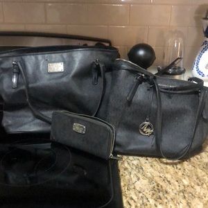 2 mk purses and wallet